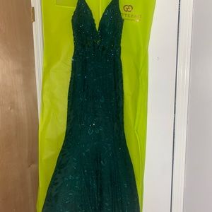 Emerald Green Mermaid-Style Formal Designer Dress